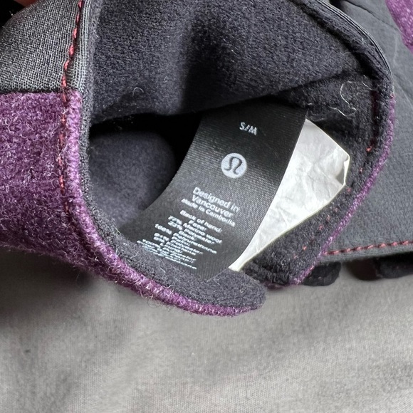 Lululemon City Keeper Gloves NWT S/M Purple Black (HTGT) *Fleece Lined - Picture 12 of 16